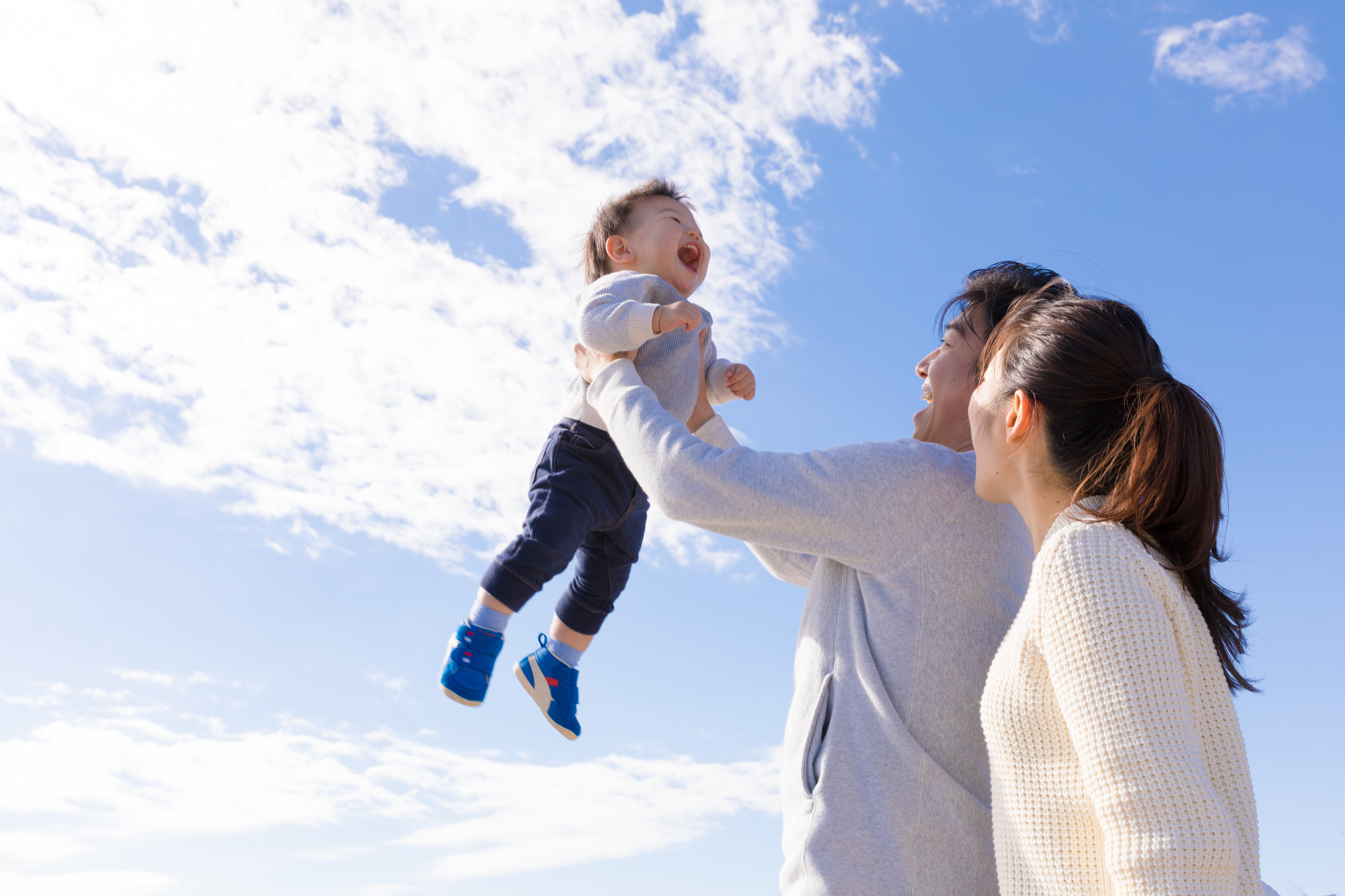 たかいたかい は要注意 気をつけたい 赤ちゃんのあやし方 Casy カジー 家事代行サービス